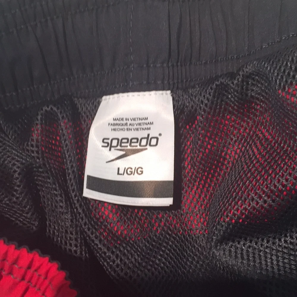 Speedo Men's Granite Grey Red Colorblock Cargo Swim Trunks Size L NWT